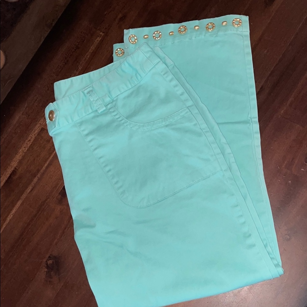 Hearts of Palm Blue and Gold Capris for Chic Style